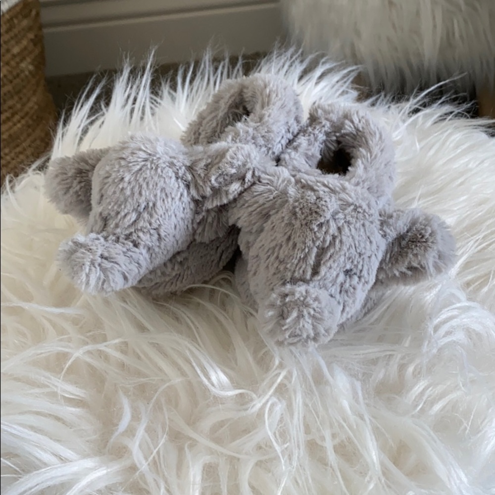 Pottery Barn Kids gray elephant slippers 6-12 mo
